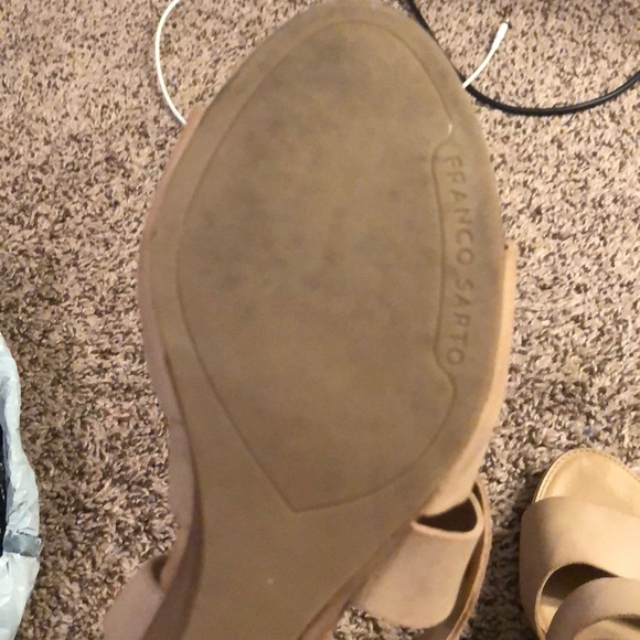 heels - Picture 2 of 3